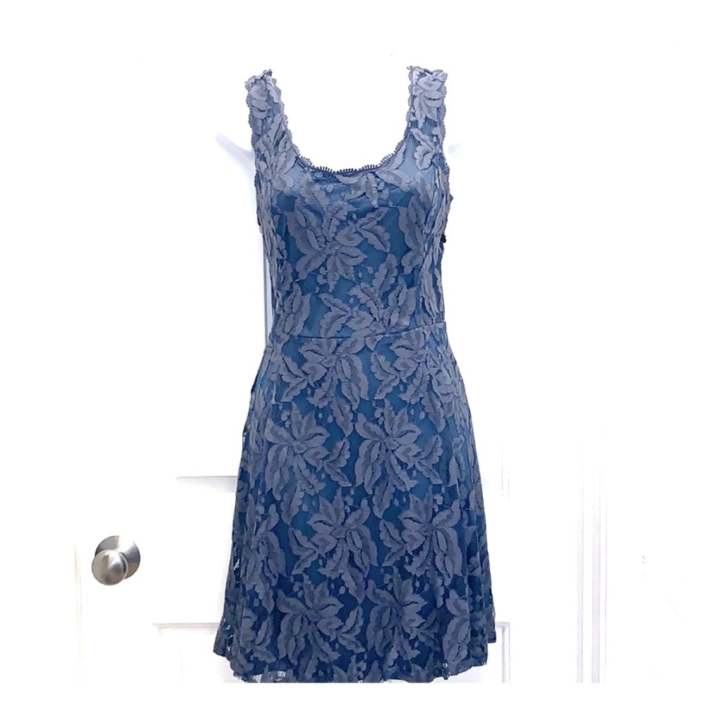 Francesca’s Lace Cocktail Dress